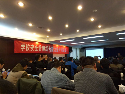点击在新窗口打开